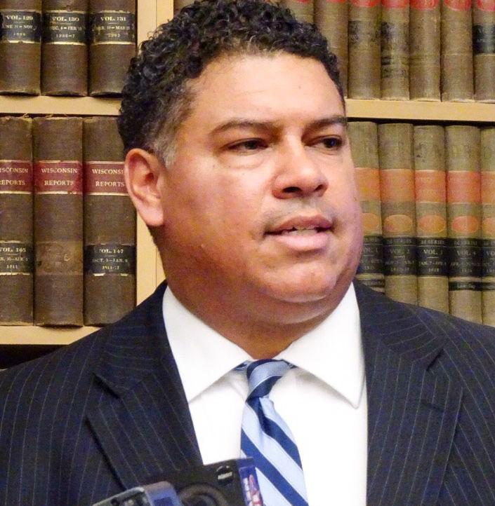 DA Ismael Ozanne